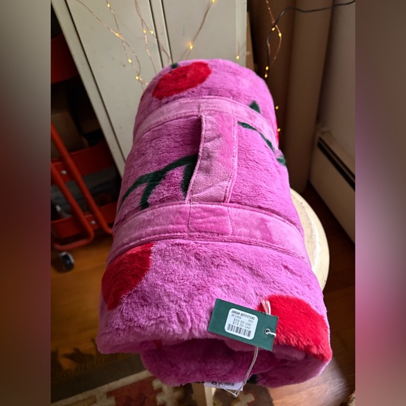 Harper Faux Fur Printed  Throw Blanket 🍒 - Picture 4 of 10